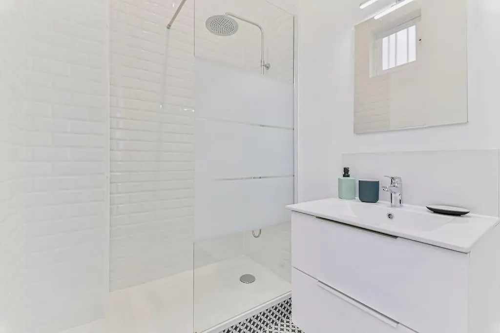 Renovated Design In Montparnasse Paris