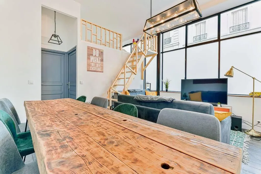 Appartement Renovated Design In Montparnasse