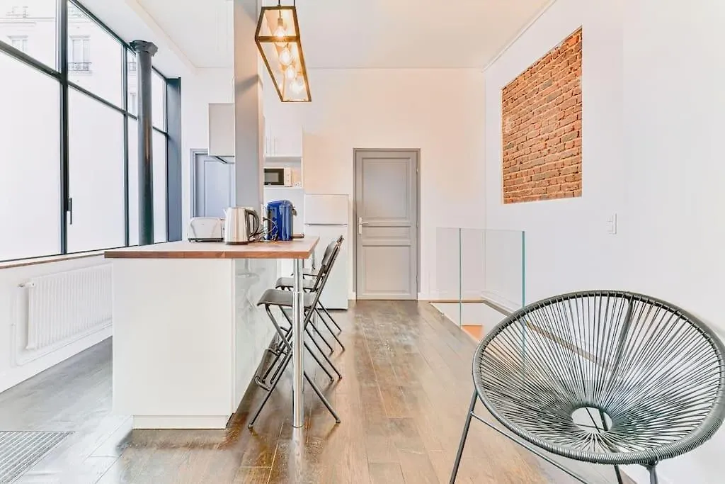 Renovated Design In Montparnasse 巴黎